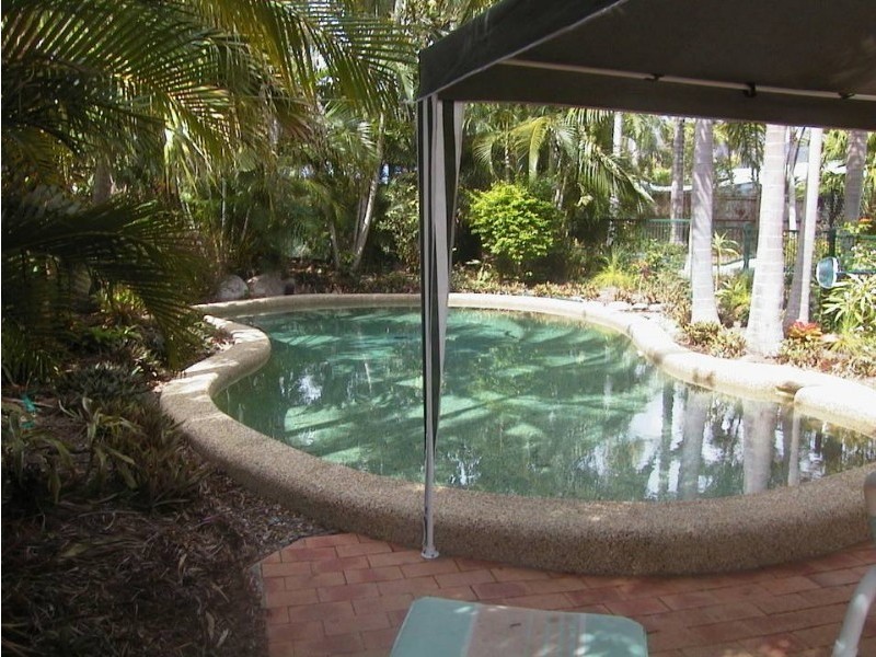 15 Limpet Close, Trinity Beach QLD 4879