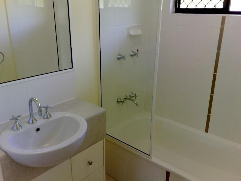 1 Pambula Close, Kewarra Beach QLD 4879