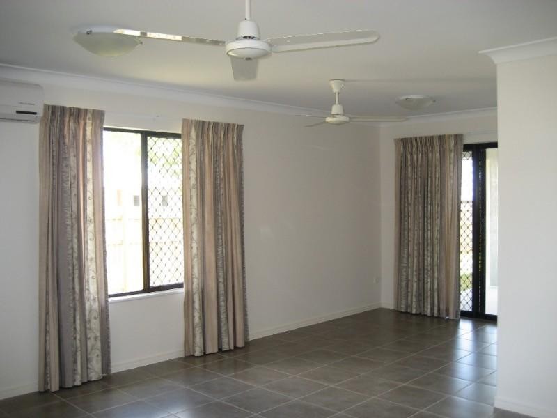 1 Pambula Close, Kewarra Beach QLD 4879