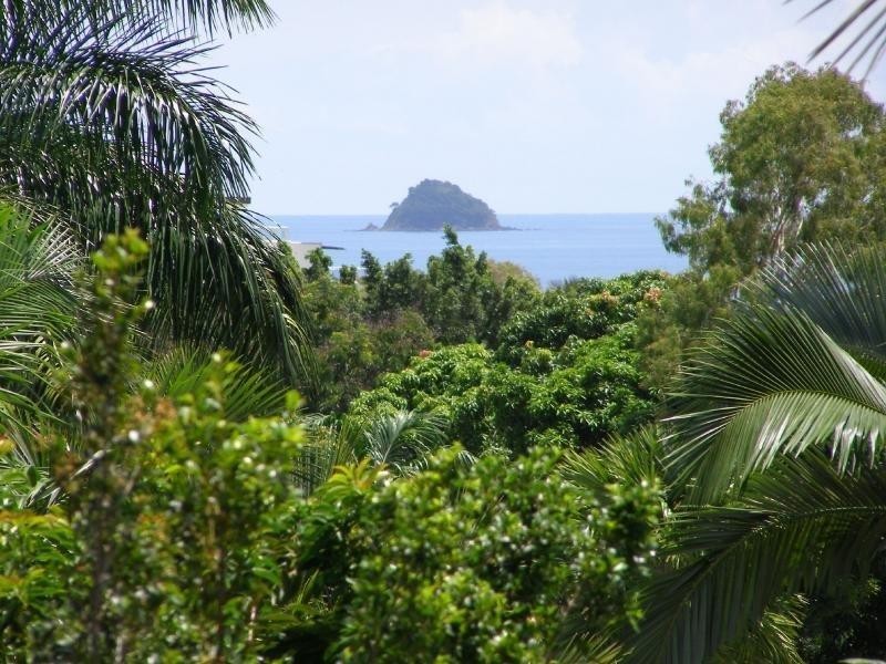 15 Trinidad Close, Trinity Beach QLD 4879