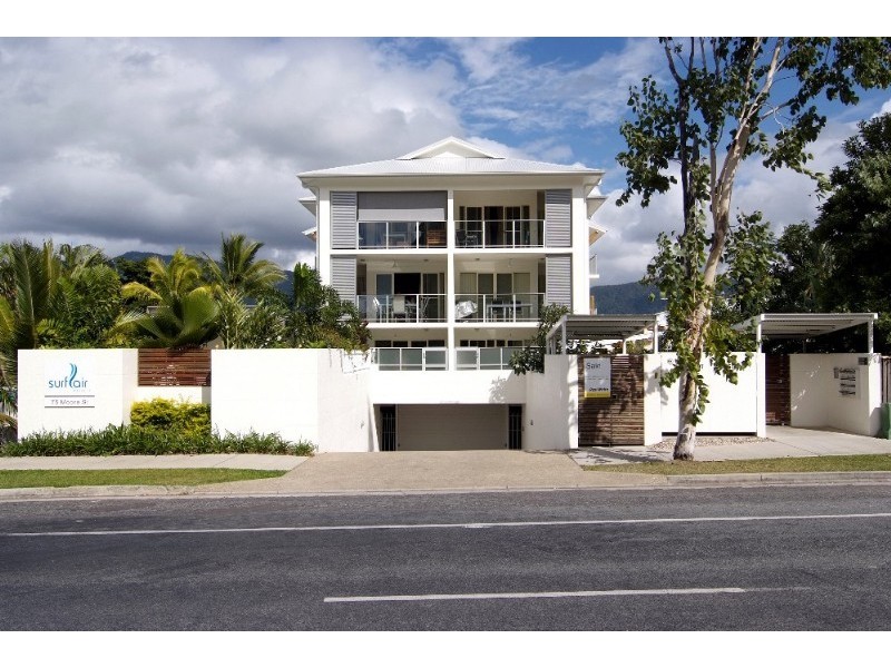 Trinity Beach QLD 4879