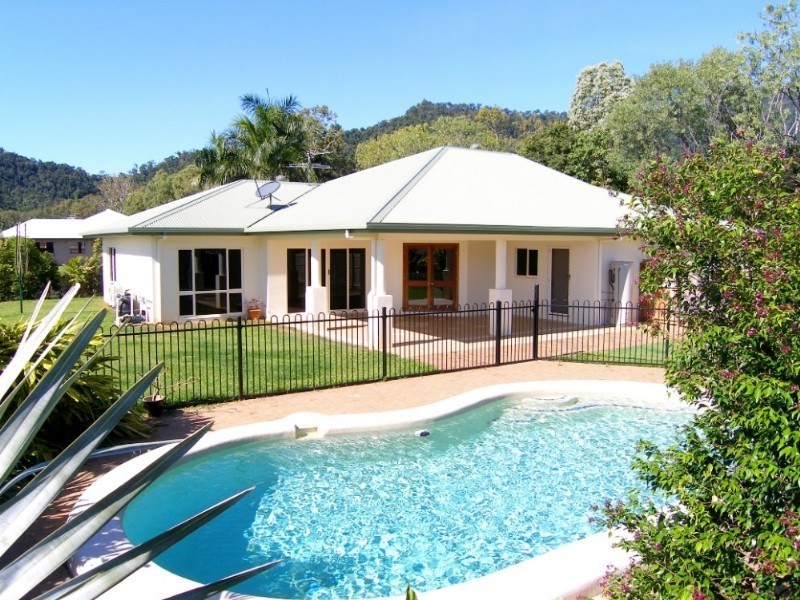 72 Moore Road, Kewarra Beach QLD 4879