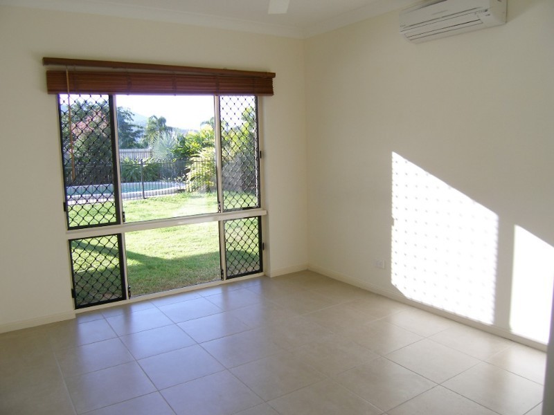 72 Moore Road, Kewarra Beach QLD 4879