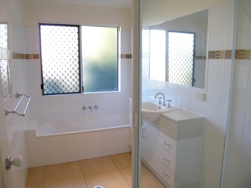 72 Moore Road, Kewarra Beach QLD 4879