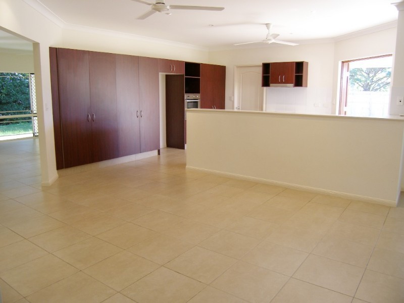 72 Moore Road, Kewarra Beach QLD 4879