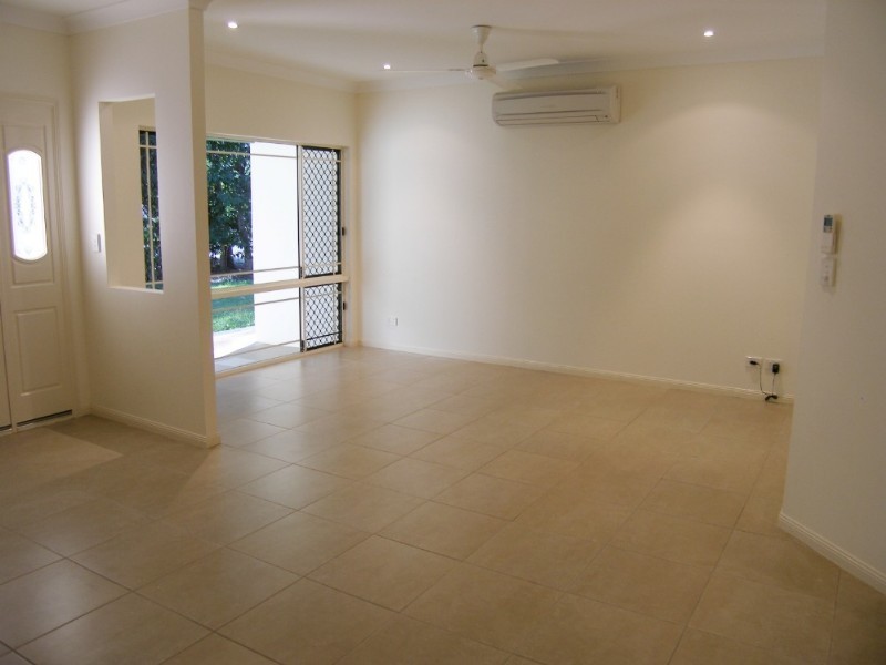 72 Moore Road, Kewarra Beach QLD 4879