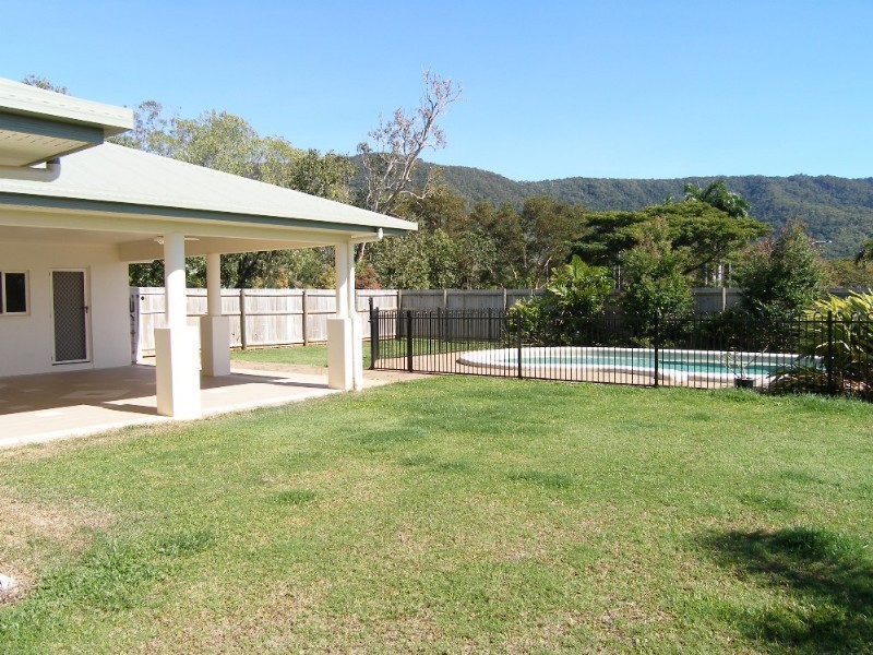 72 Moore Road, Kewarra Beach QLD 4879