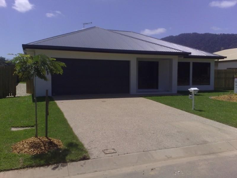 39 Huntley Crescent, Redlynch QLD 4870