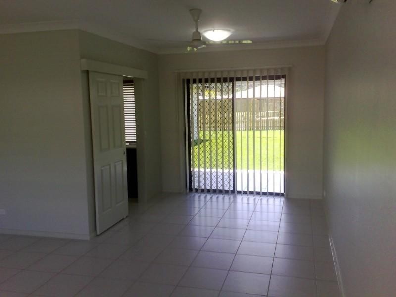 39 Huntley Crescent, Redlynch QLD 4870