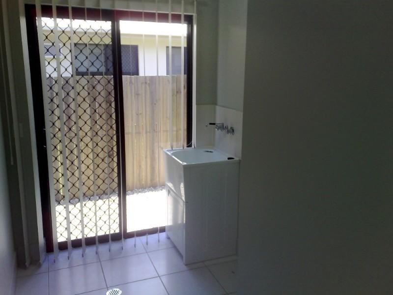 39 Huntley Crescent, Redlynch QLD 4870