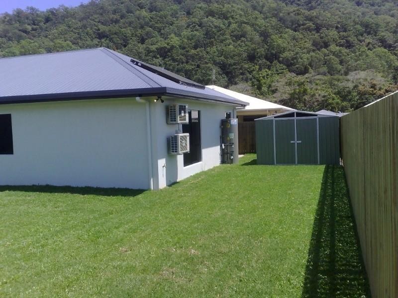 39 Huntley Crescent, Redlynch QLD 4870