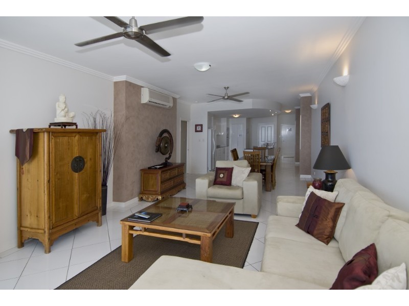 Trinity Beach QLD 4879