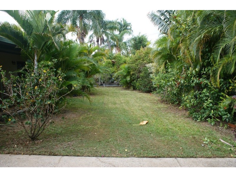 Trinity Beach QLD 4879