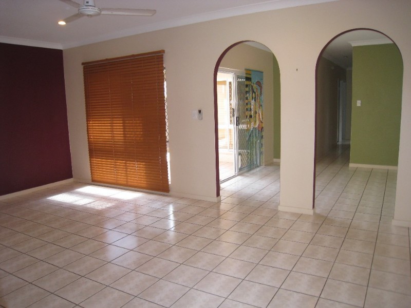 Kewarra Beach QLD 4879