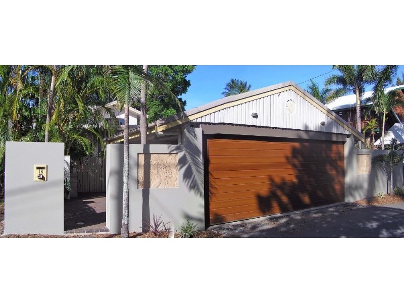 Holloways Beach QLD 4878