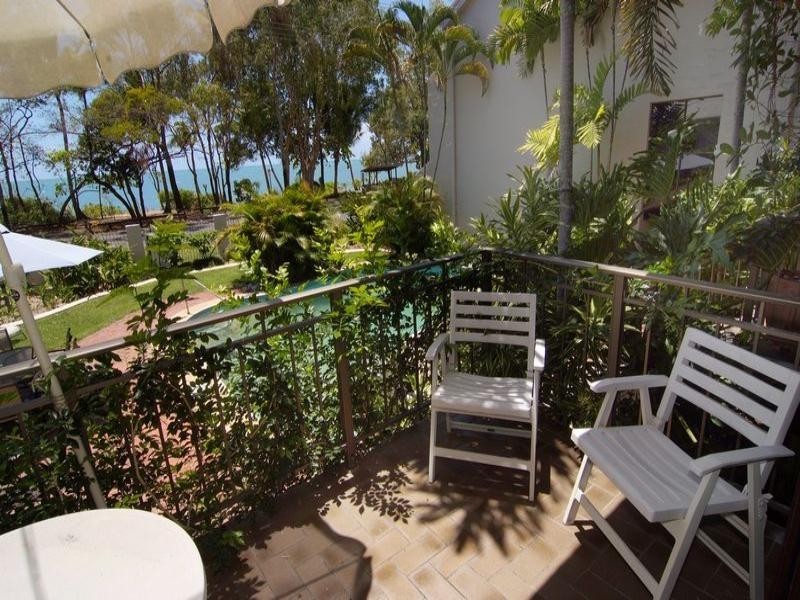 Clifton Beach QLD 4879