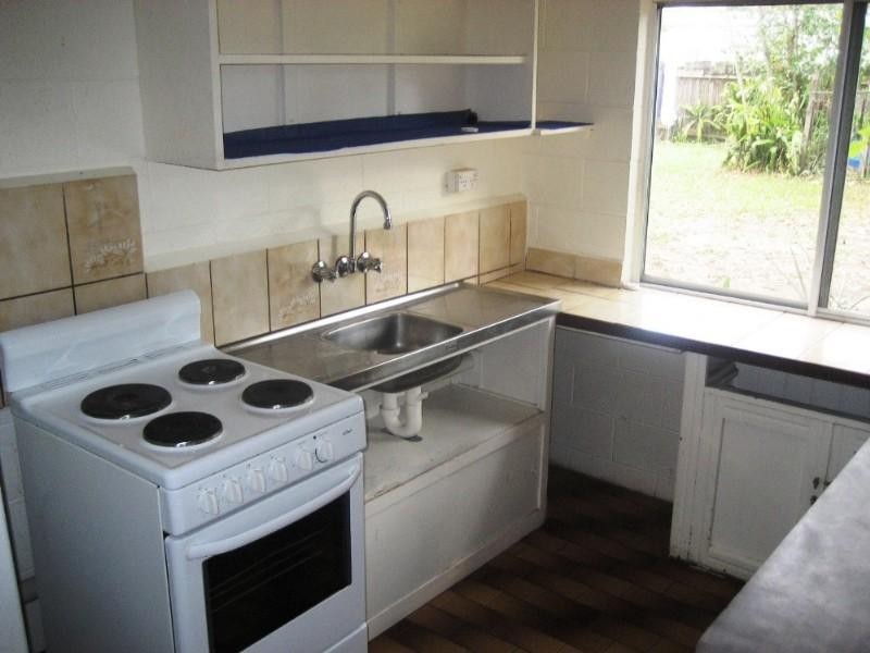 6b Arunta Street, Trinity Park QLD 4879