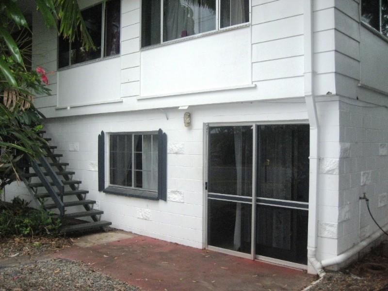 6b Arunta Street, Trinity Park QLD 4879