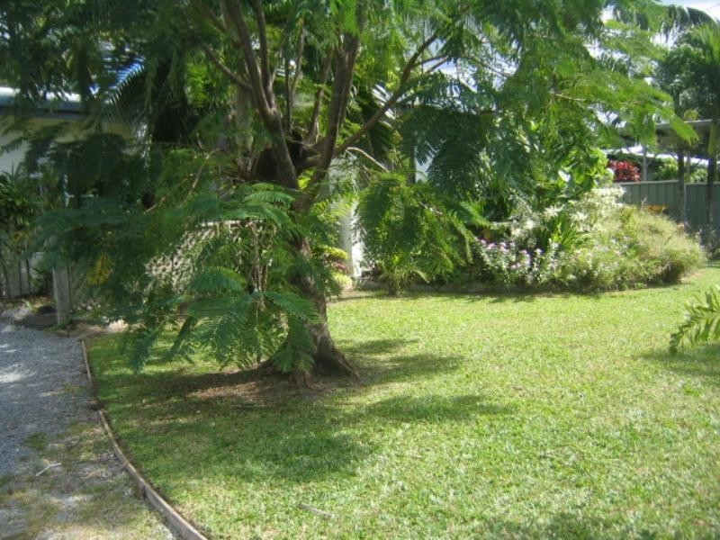 3 Periwinkle Street, Trinity Beach QLD 4879