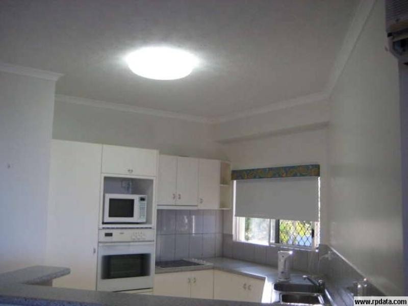 1/38 Moore Street, Trinity Beach QLD 4879