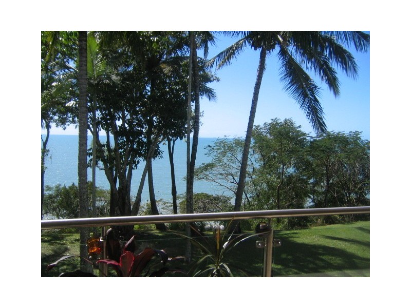 Trinity Beach QLD 4879