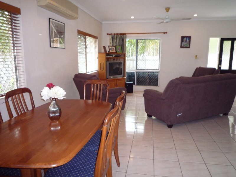 Trinity Beach QLD 4879