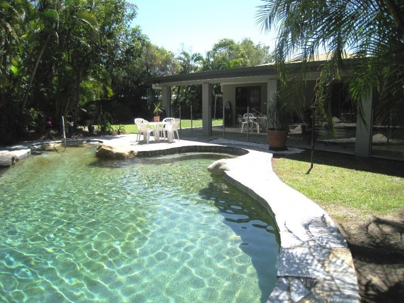 Trinity Beach QLD 4879