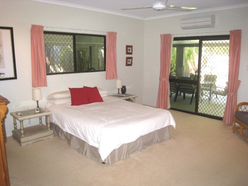 Trinity Beach QLD 4879