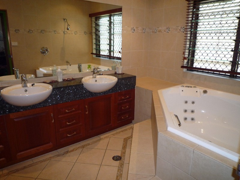 Trinity Beach QLD 4879