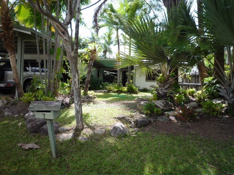 Trinity Beach QLD 4879