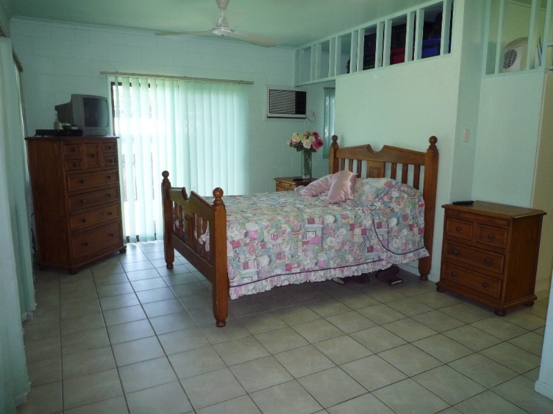 Trinity Beach QLD 4879