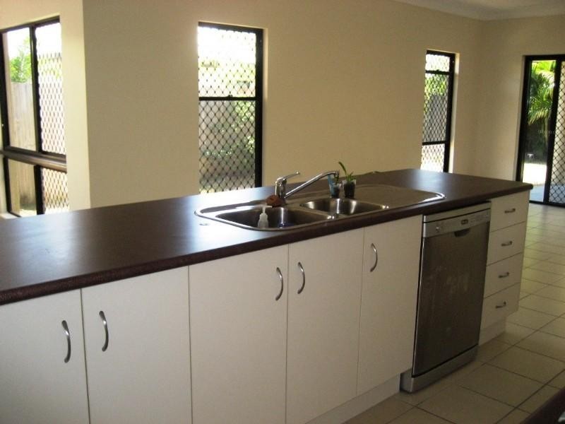 13 Mia Close, Kewarra Beach QLD 4879