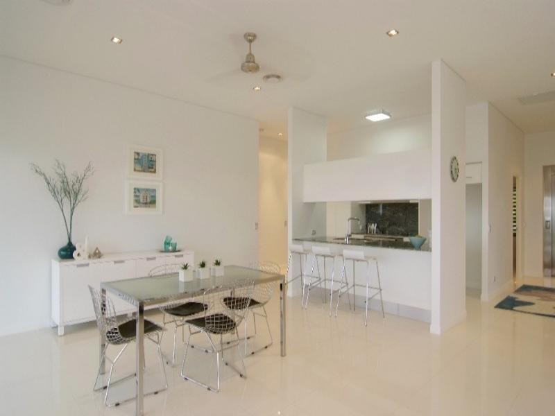 7/32 Moore Street, Trinity Beach QLD 4879