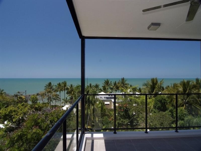 5/32 Moore Street, Trinity Beach QLD 4879