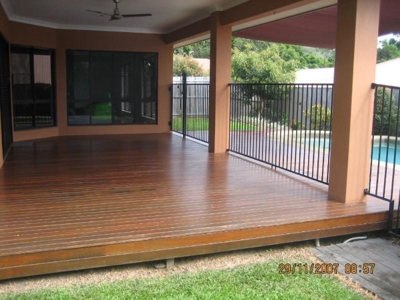 17 Macarthur Close, Palm Cove QLD 4879