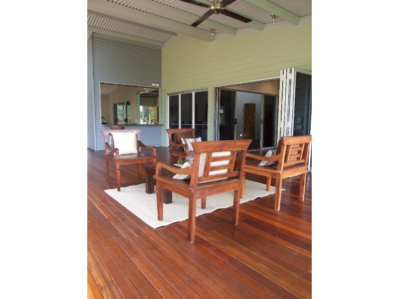 Trinity Beach QLD 4879