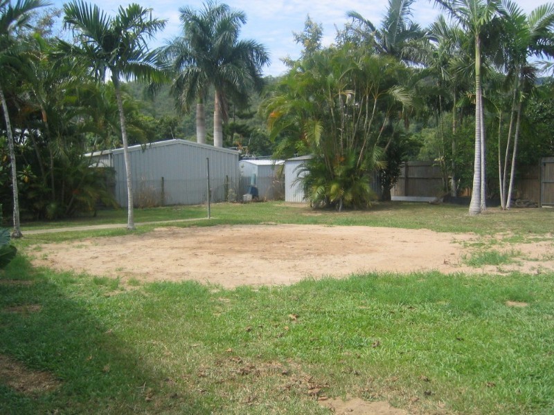 Trinity Beach QLD 4879