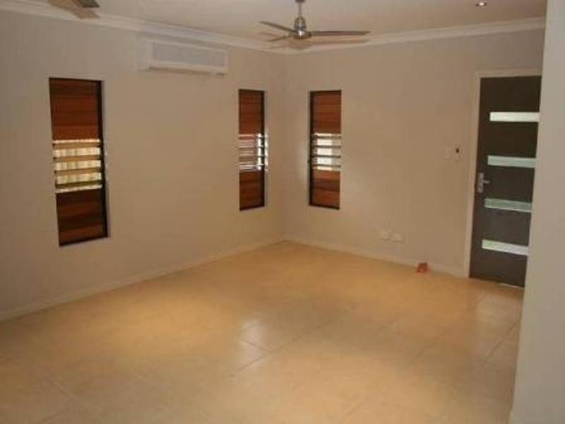 10/B Michelia Street, Palm Cove QLD 4879