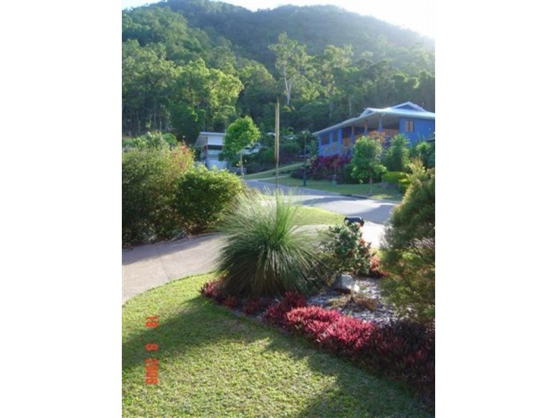 17 Macarthur Close, Palm Cove QLD 4879