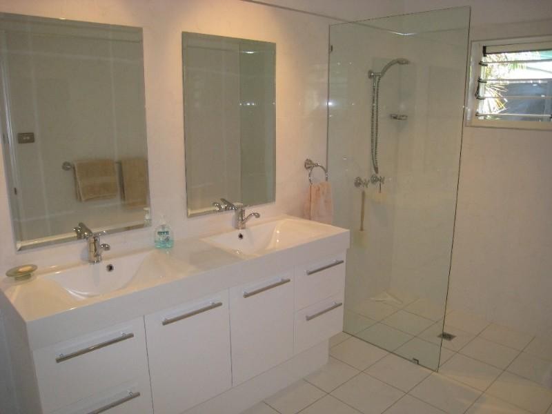 Clifton Beach QLD 4879