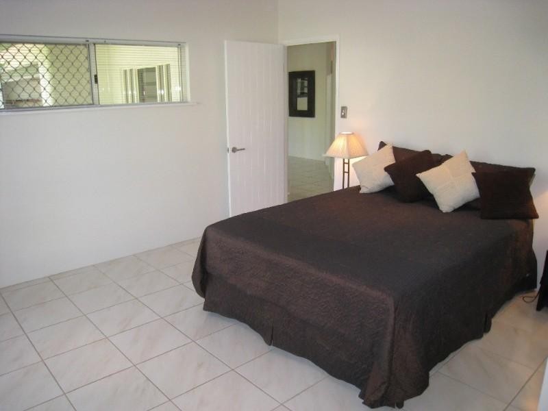 Clifton Beach QLD 4879