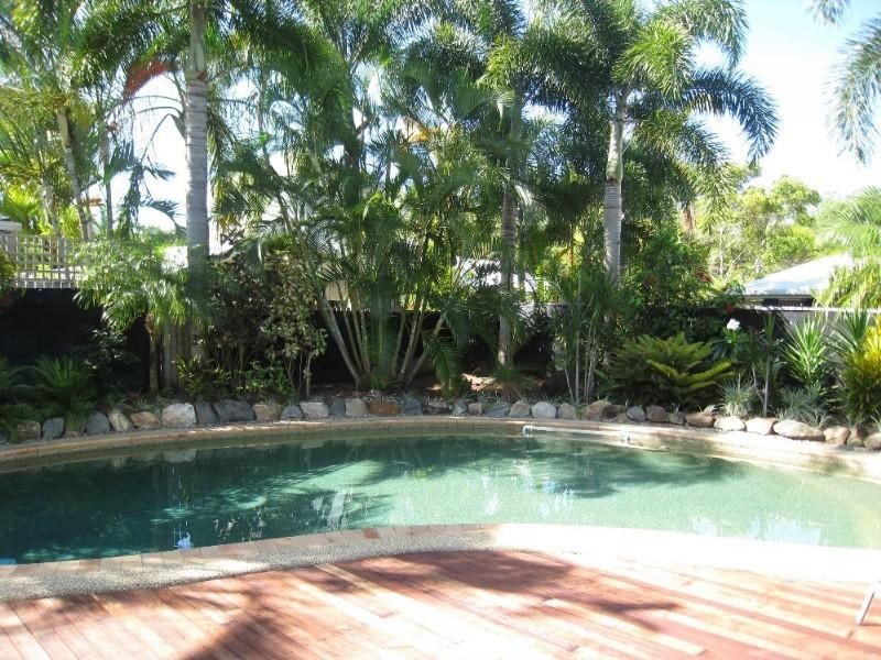 Clifton Beach QLD 4879