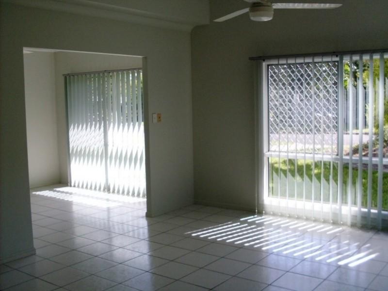 1/9 Lae Street, Trinity Beach QLD 4879