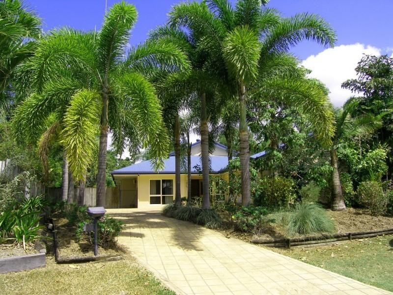 Clifton Beach QLD 4879