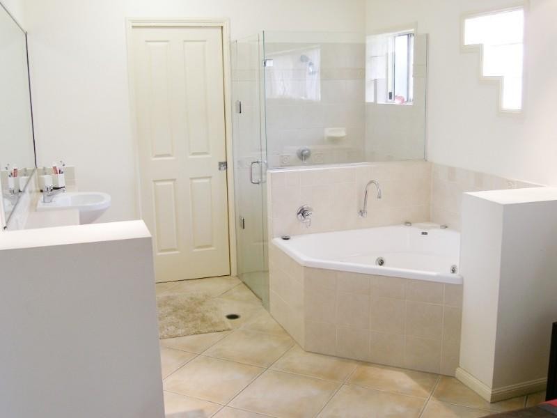 Clifton Beach QLD 4879