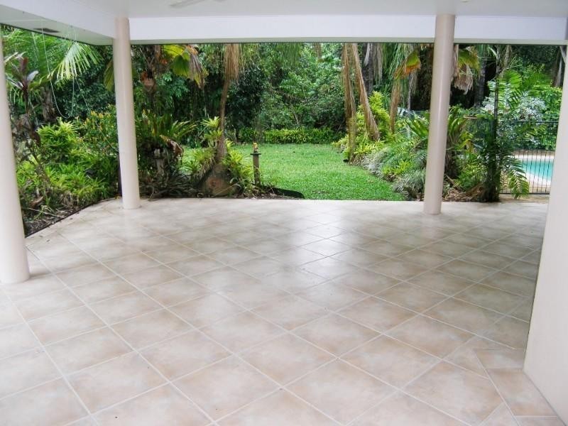 Clifton Beach QLD 4879