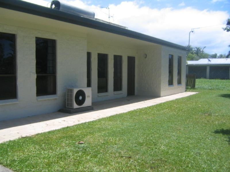 Trinity Beach QLD 4879
