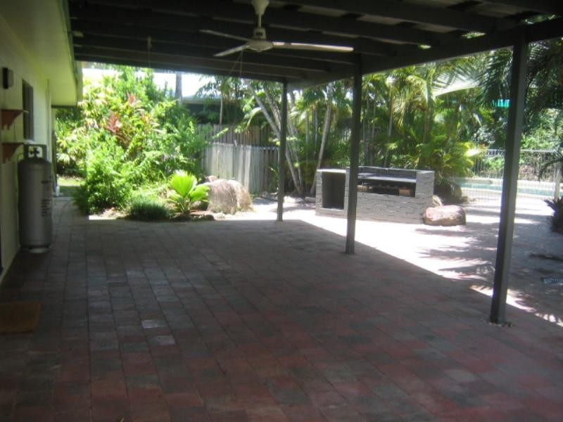 Trinity Beach QLD 4879