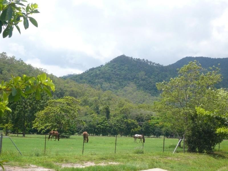 Kewarra Beach QLD 4879