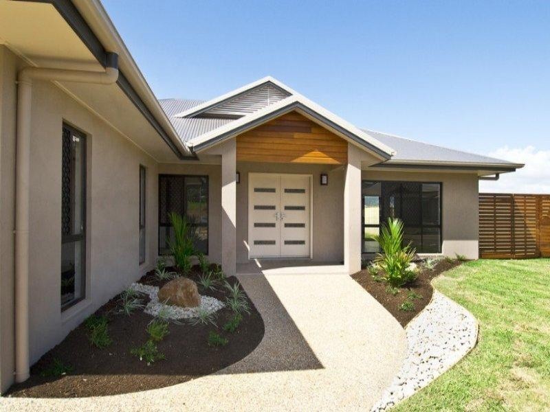 7 Raffles Avenue, Redlynch QLD 4870